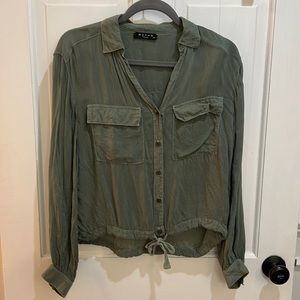 Maven West Boutique Army green blouse top Ladies xs Silky lightweight fabric